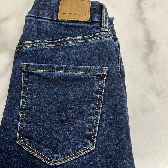 American Eagle NE(X)T Level Stretch Curvy Super High Rise Dark Wash Jegging 00 - Picture 2 of 6